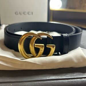 AUTHENTIC Black Gucci Belt size 105!